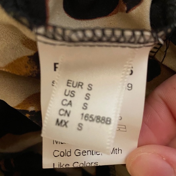 Cheetah Print flowy skirt - Picture 2 of 3